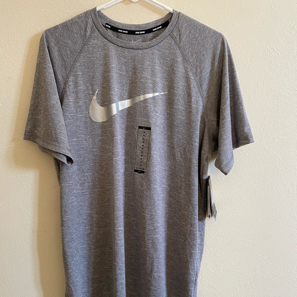 Nike T-shirt NEW WITH TAGS